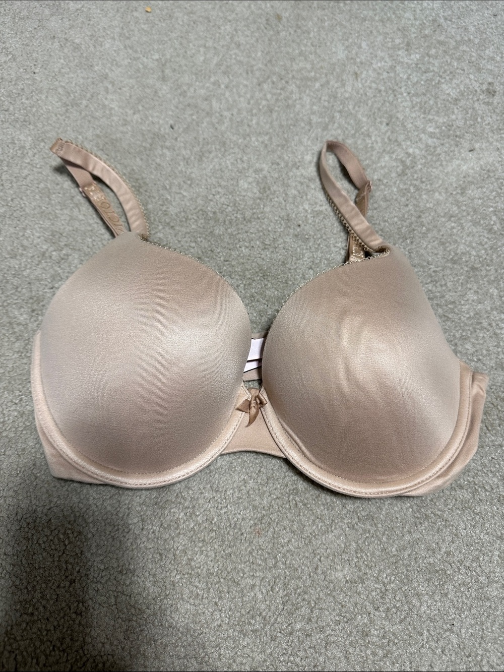 Victoria’s Secret Body by Victoria Nude Bra 36C